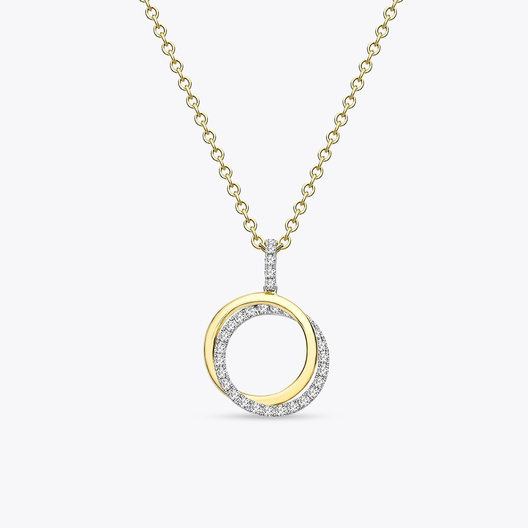 Lola Interlinking Diamond Pendant Necklace